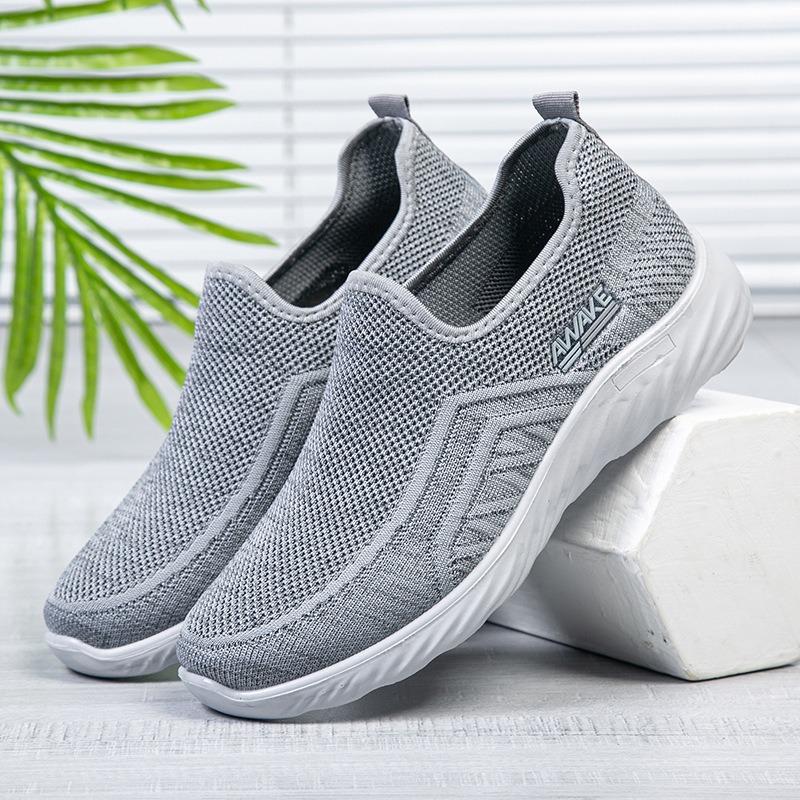 Middle-aged dad shoes spring and summer one-pedal hollow flying woven men's shoes old Beijing cloth shoes walking men's shoes