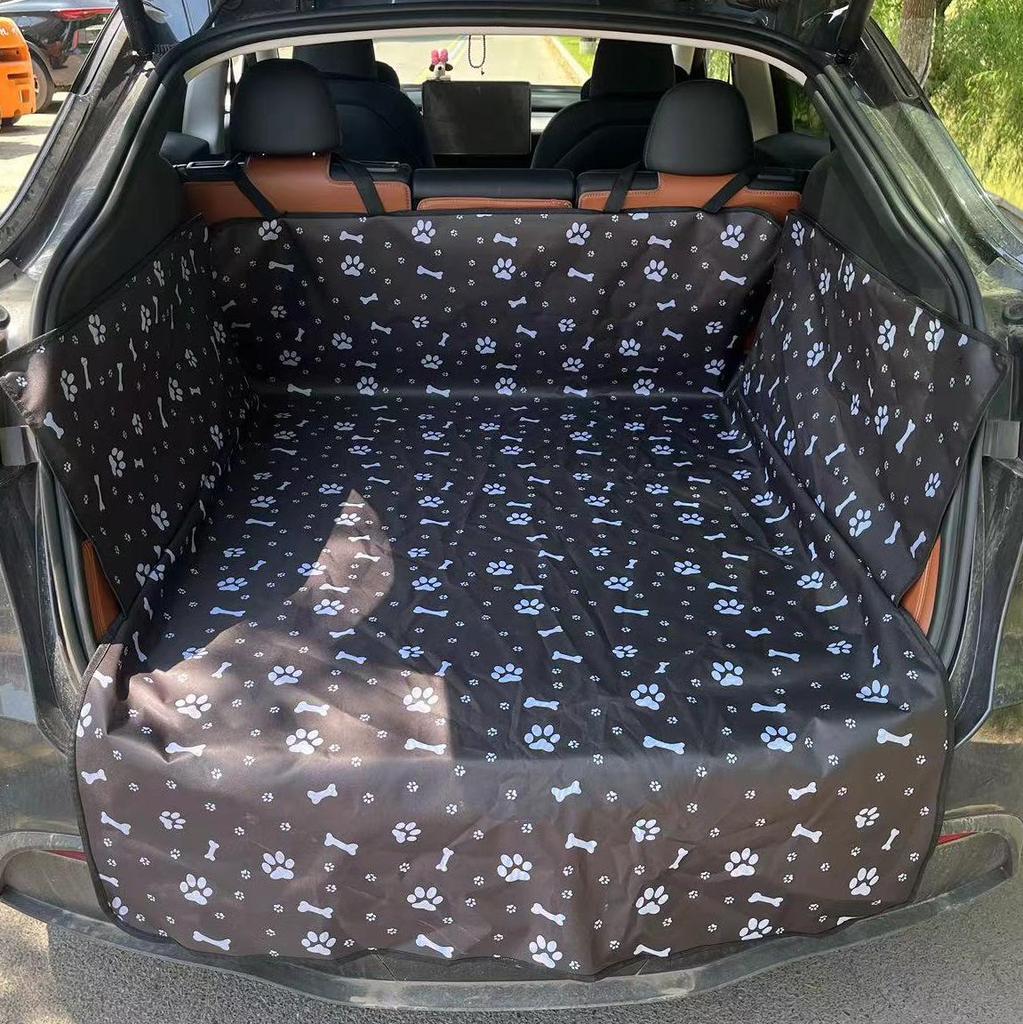 SUV Dog Trunk Cushion: Dirt & Wear Resistant, One-Piece Mat for Car Pet Seat.