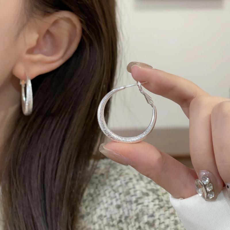 Elegant Gypsophila Frosted Silver Hoop Earrings