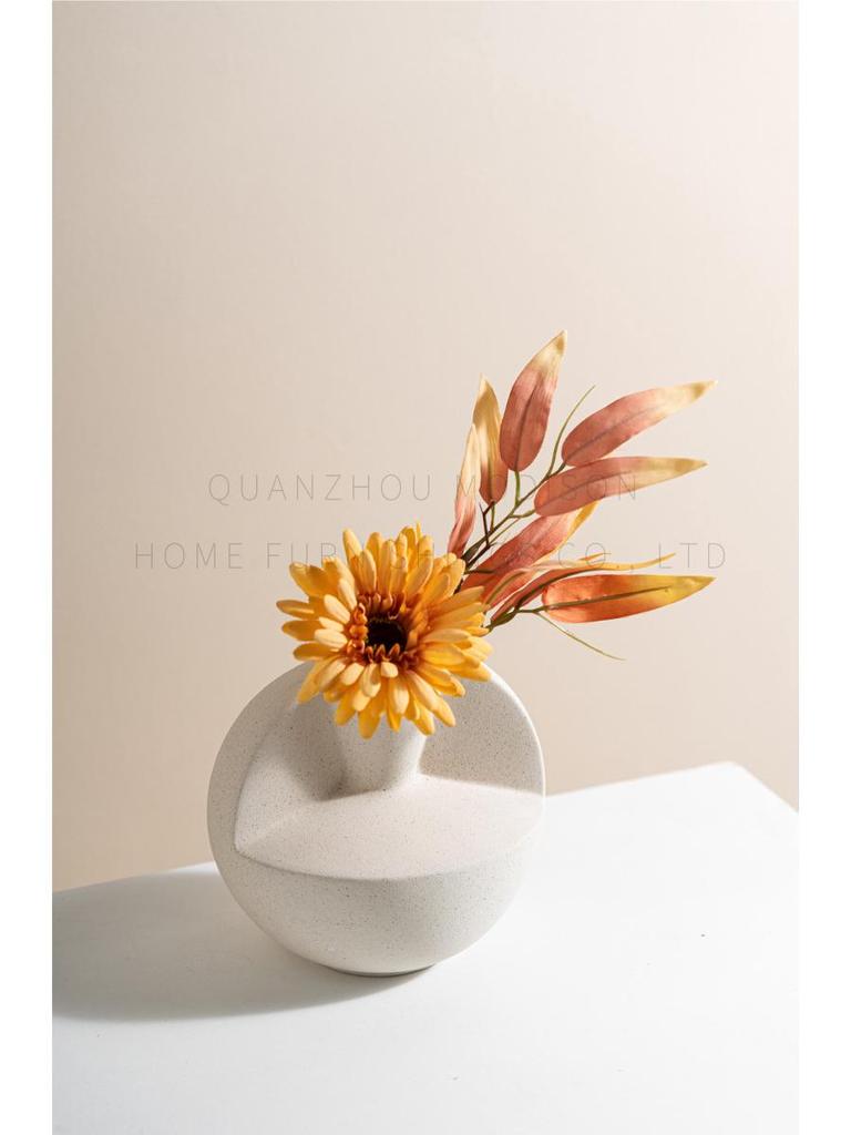 Nordic Geometric Ceramic Vase: Frosted Pottery Flower Arrangement Ornament