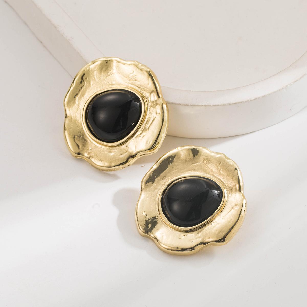 

New Vintage Cat s Eye Gemstone Irregular Lace Stud Earrings - Elegant and Sophisticated Ear Jewelry чёрный