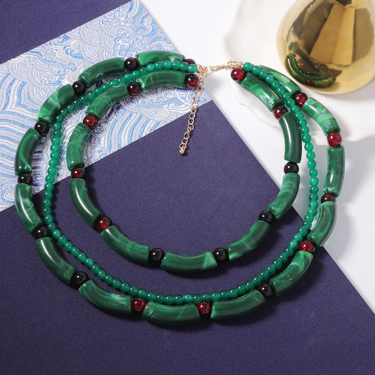 

Новый китайский ретро стиль old money темно-зеленые бамбуковые сочленения многослойная смола, наслоенная с персонализированными ожерельями, нишевые креативные женские модели