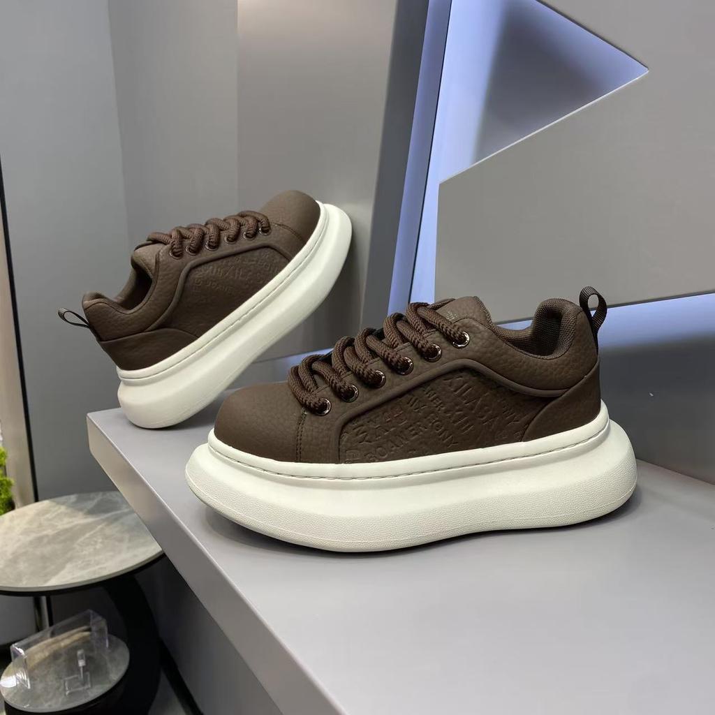 Men 's Casual Four Seasons Fashion Skateboarding Students Comfortable Sneakers Boys Trending Soft Sole Breathable Shoes