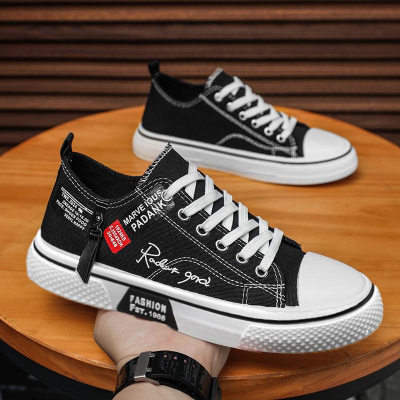 Moda pentru bărbați Pantofi de skateboard ocazional de jos pentru băieți Pantofi comozi Studenți de sex masculin Trend Talpă moale Clasic Respirabil Sală de sport Anti-alunecare