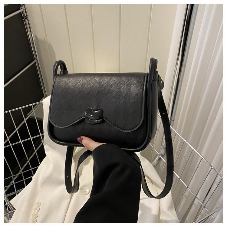 Fashionable Casual Commuter Crossbody Bag 2023 Summer New Style Stylish Simple Shoulder Bag Small Square Bag Women Black чёрный