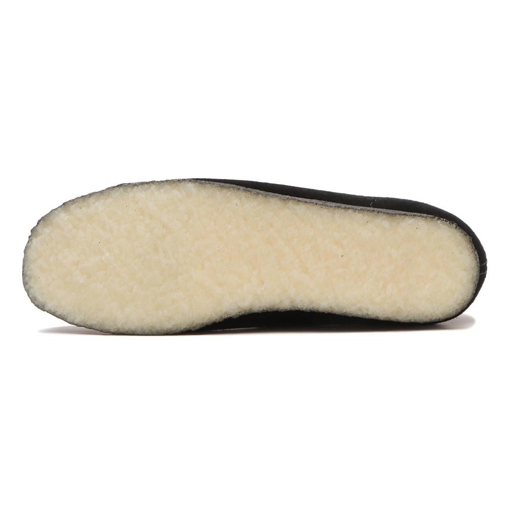 ClarkS W S Wallabee Boot. 26155521 Black Suede