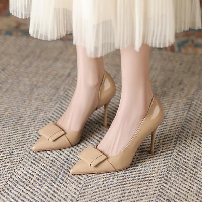 Pointed Stiletto Heel Women's High Heel Shoes New Patent Leather Side Empty High Heel Pumps