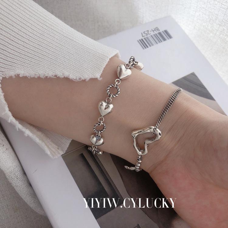 Korean Geometric Heart Bracelet: Retro Fashion for Women