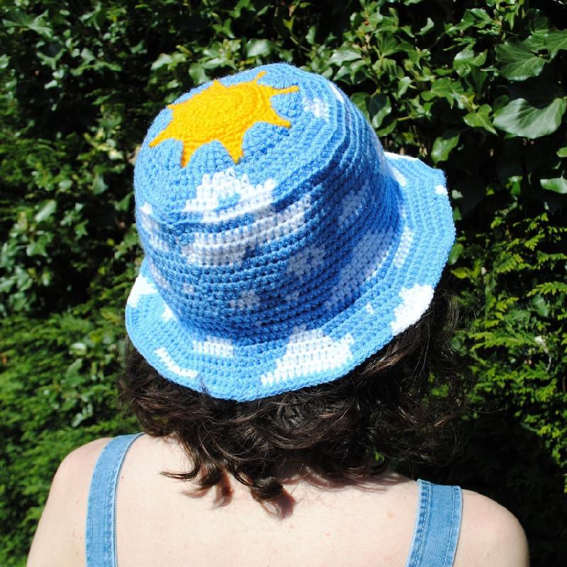 New men's and women's fisherman hats, hand-knitted striped pullover hats, women's fashionable and versatile woolen hats