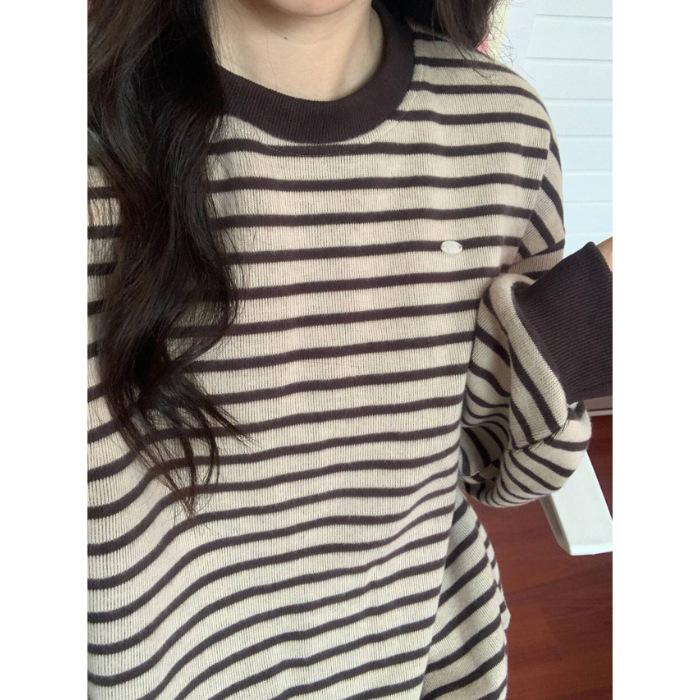 

{Korean velvet 70 cotton 30 polyester} striped contrasting color crew neck sweater new explosion in autumn loose casual style XL темно-коричневого кольору