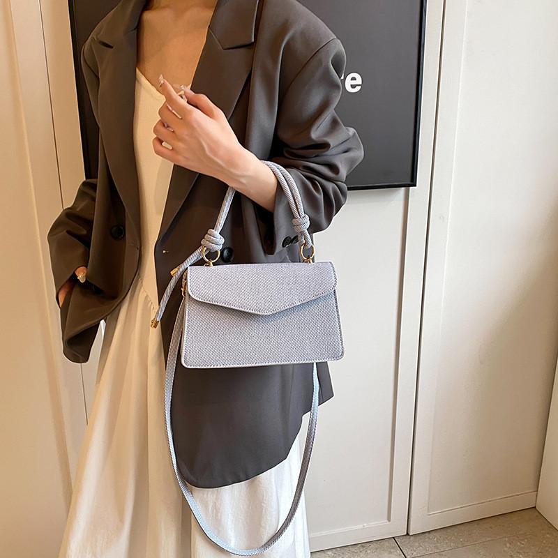 Stylish Mid-size Pu Leather Handbag For Women Versatile And Trendy For Daily Use