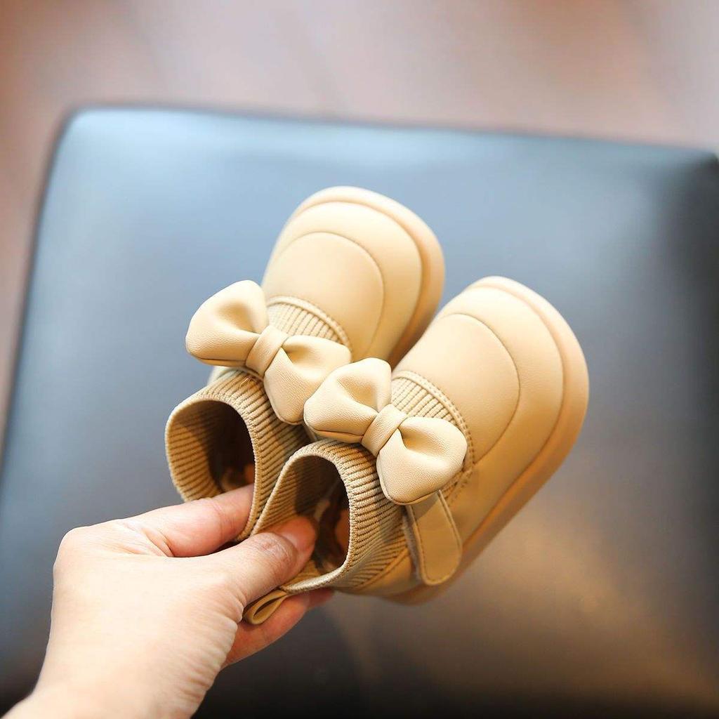 Autumn and winter children's foreign style boots baby girl shoes children's versatile socks boots girls short boots new girls small leather boots