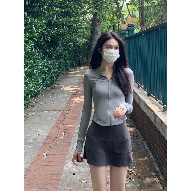 

Одежда для защиты от солнца из ледяного шелка, женская, с защитой от УФ-лучей, дышащая, летняя, тонкая, для кондиционированного помещения, прилегающая, легко сочетаемая, кардиган, топ, короткое пальто Grey S Suggested 37.50 kg-47.50 kg