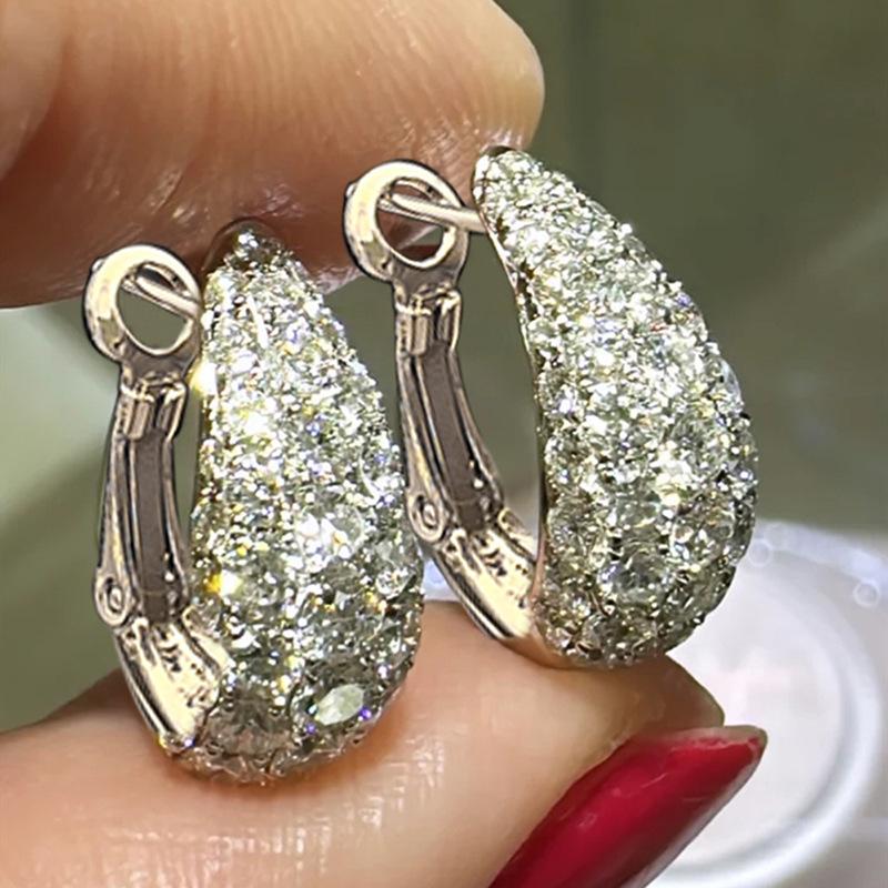 

2026 New European and American Style Full Diamond Inlaid Zircon Style Trendy Personalized Ear Buckle for Women