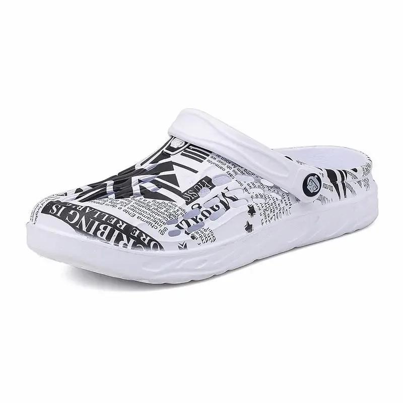 2024 Summer plus-size men's slippers Sandals Casual shoes Beach shoes Garden shoes Fashion comfortable soft slippers