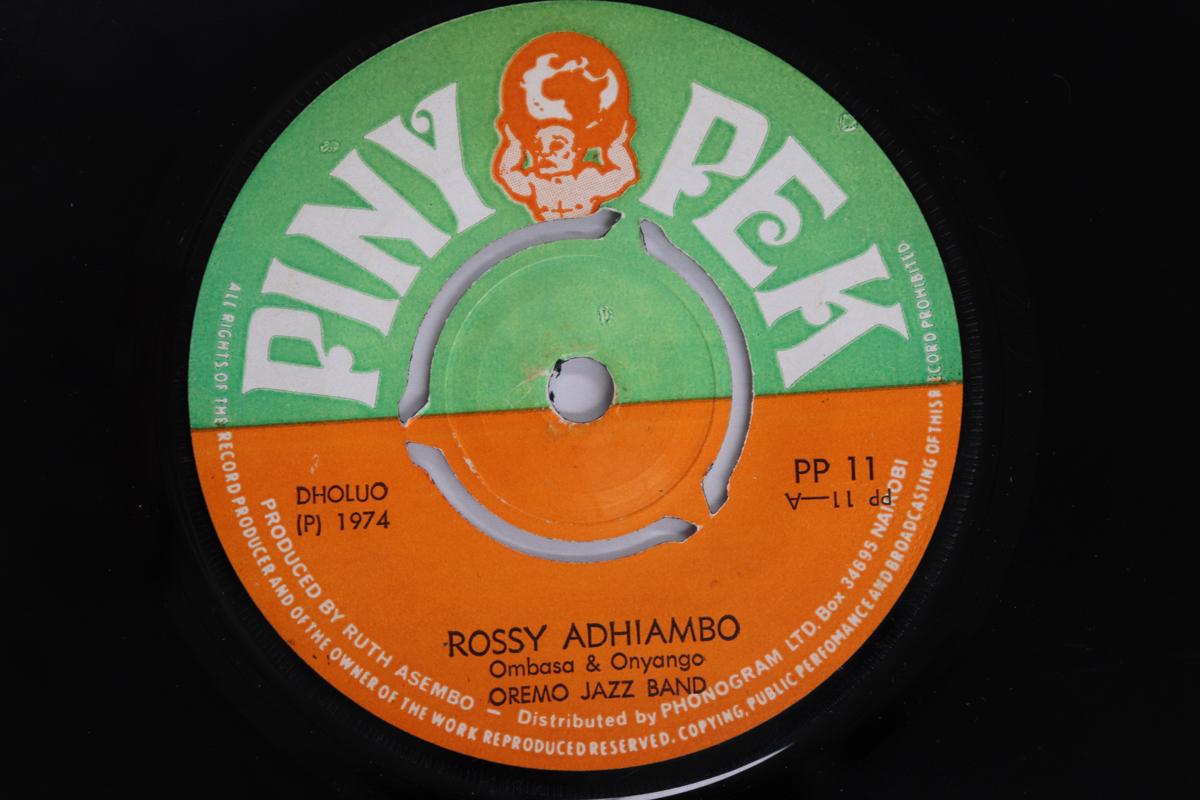 

7inch Record OREMO JAZZ BAND - Rossy Adhiambo / Colleta Toto P11 PINY PEK 1974 Kenya World Music Used