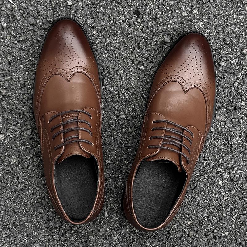 Fashion New Men Casual Derby Shoes Fashion Mens Formal Dress Footwear Handmade Leather Oxford Shoes All-match Male Brogue Shoes Sneakers