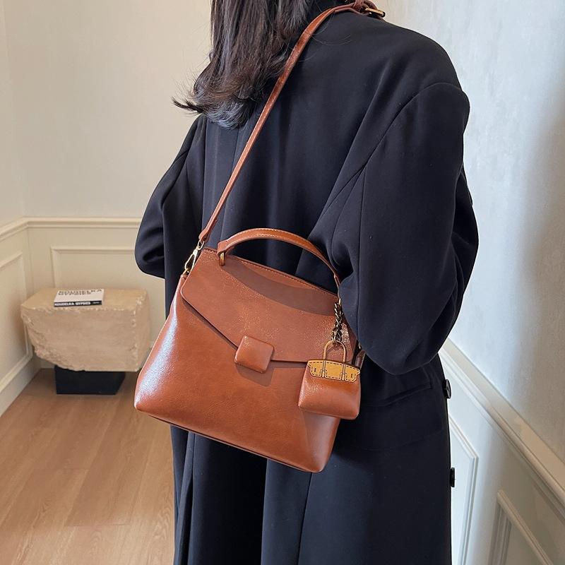 Bag Women's 2025 New Foreign Trade Women's Bag Fashion One Shoulder Crossbody Bag Versatile Simple Large Capacity Portable Small Square Bag