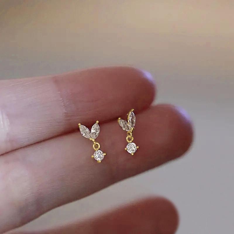 1 Pair of Stylish Simple Leaf Earrings, Small and Delicate Water Drop Leaf Bud Earrings, Niche Design, Sweet Earrings