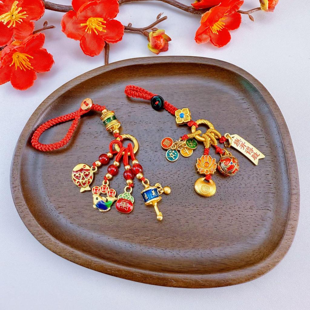 Ancient Gold Sand Cloisonné Enamel Keychains: Stylish Couple Pendants & Lucky Charms for Mobile Phones.