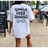 Dumbbells over idioter t-shirt, Muskelmor, Vægtløftningsgave, Træningst-shirt,