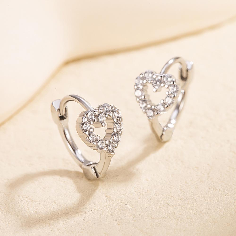 Chic Heart Earrings - Sweet, Cute, Hollow Design for Best Friends