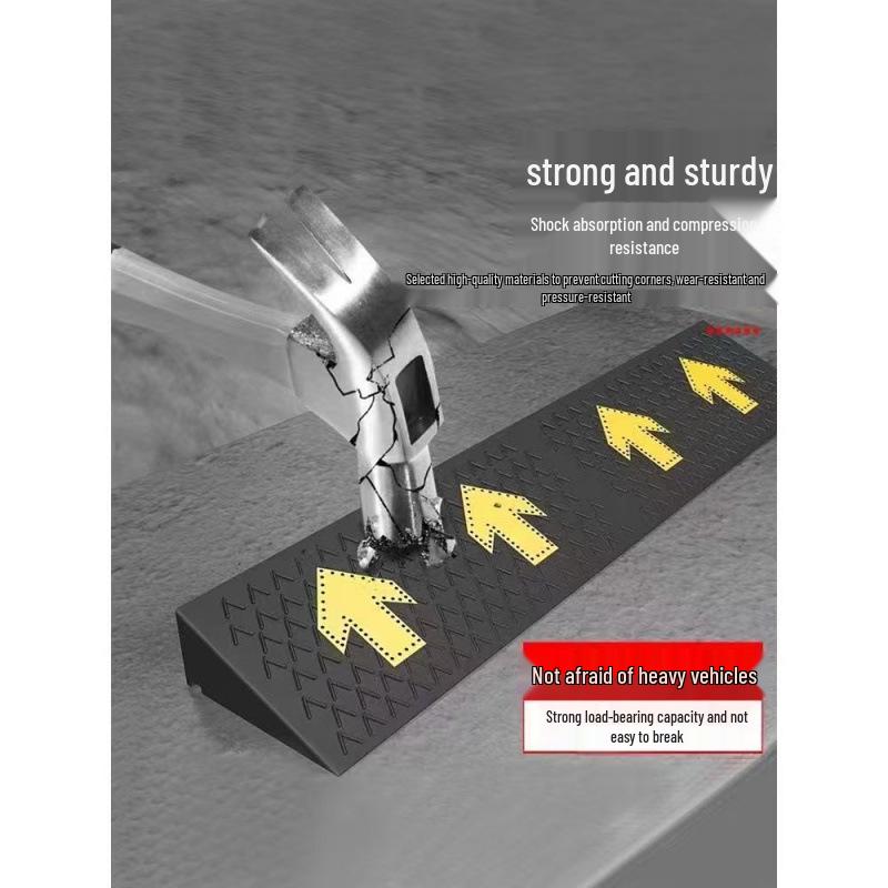 Heavy-Duty Rubber/Plastic Curb Ramp & Speed Bump Pad