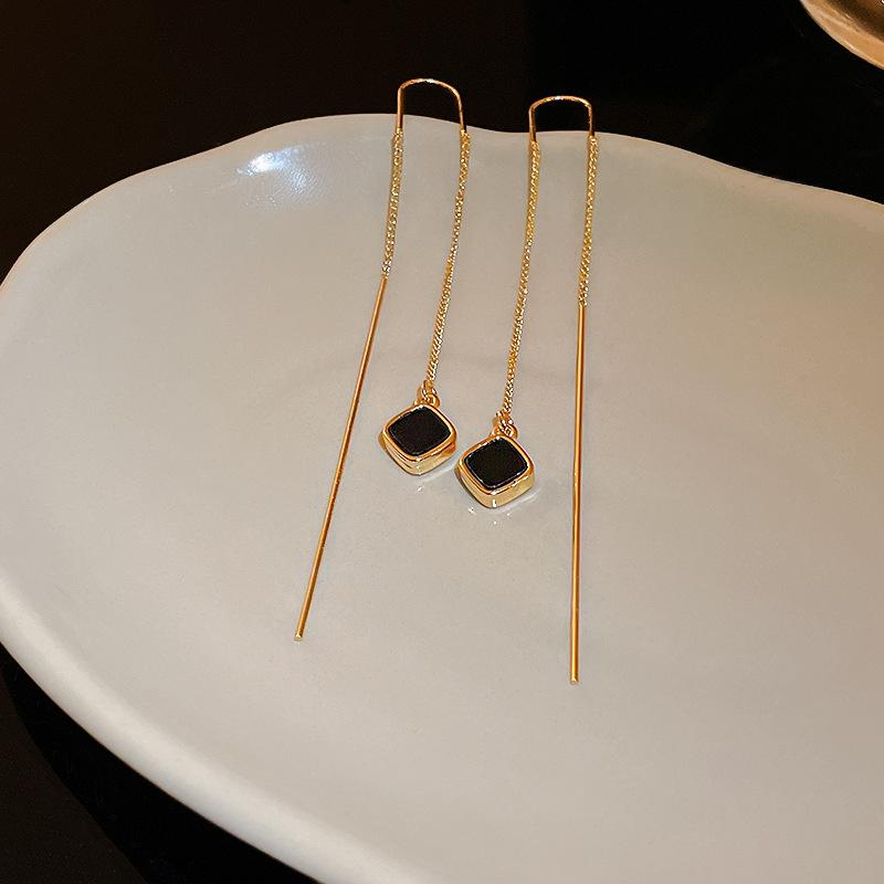 

Love long fringed geometric earrings Korean sweet simple earrings niche versatile high-end earrings women