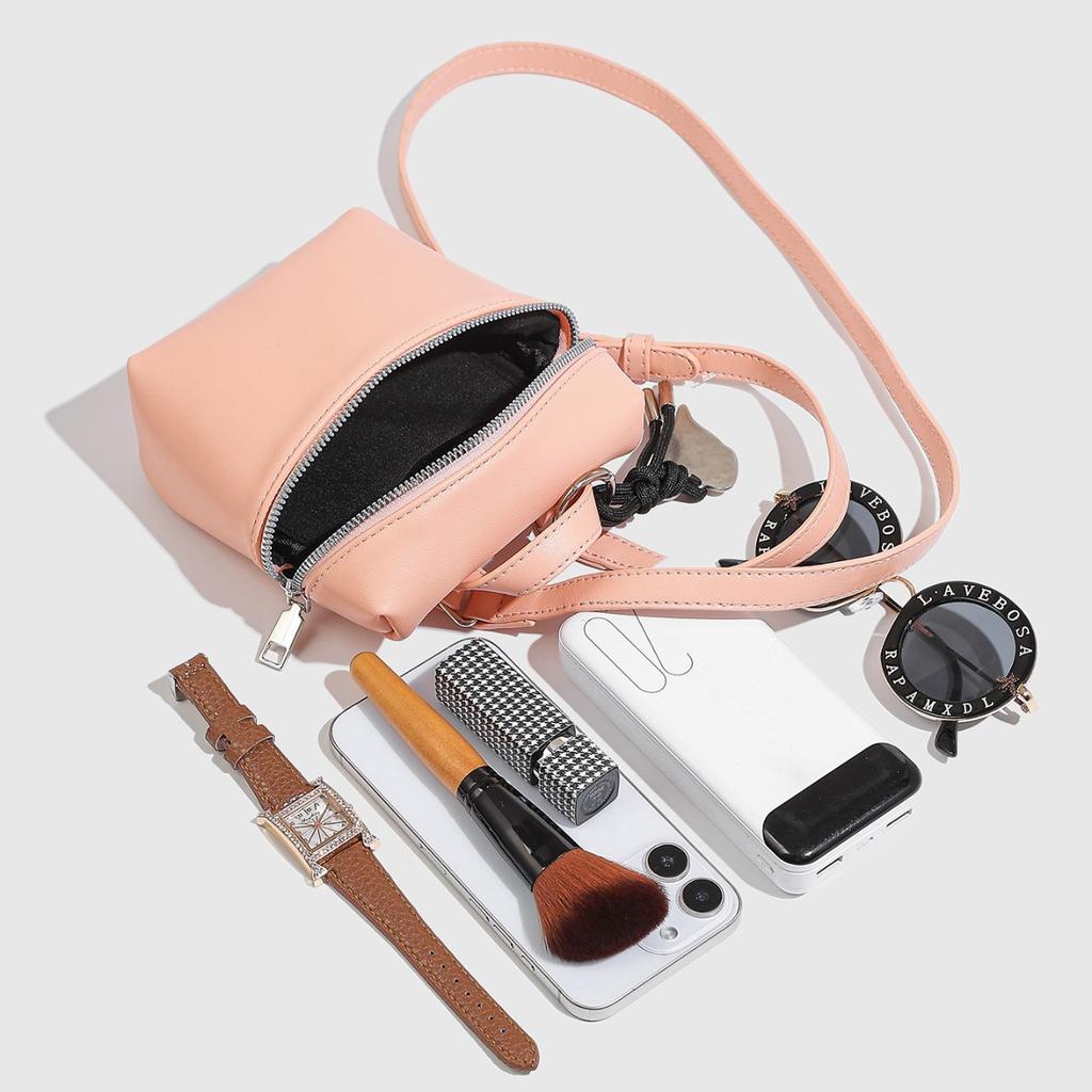 Super Popular Crossbody Small Bag for Women, Japanese and Korean Niche Simple Box Bag, Fashionable Versatile Heart Brand Commuter Handbag