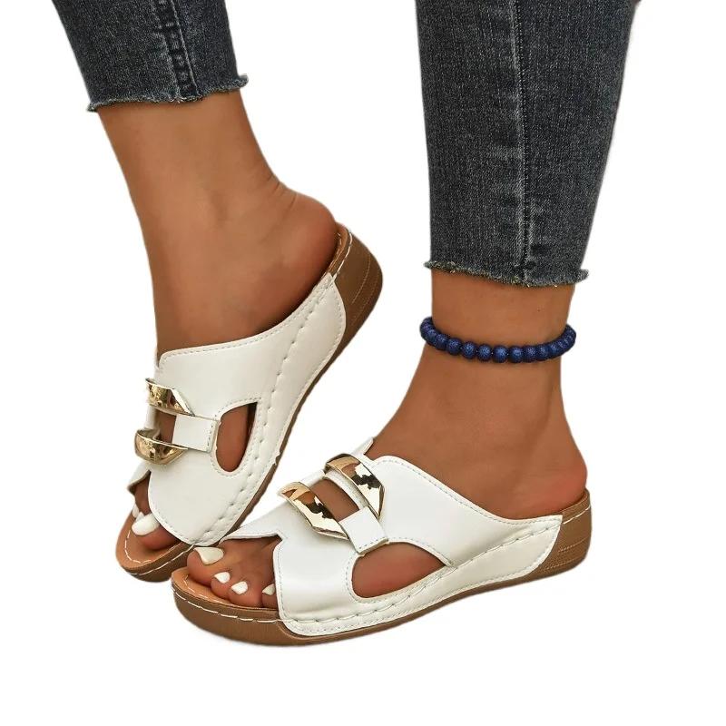 

Fashion Plus Size 2025 Outdoor Women’s Casual Slippers Metal Decoration Round Toe Hot Sale Wedges Sandals for Comfortable Daily Slippers 43 белый