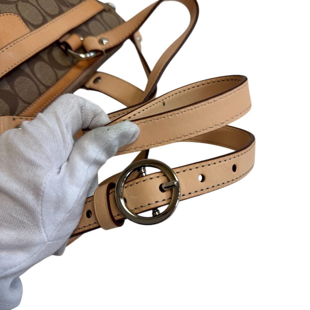 COACH 16119 2way Shoulder Shoulder Signature PVC coated canvas Handbag beige PVC coated canvas Women Used