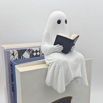 Halloween Ghost Reading Figurine Ornament Resin Cute White Ghost Statue Ghost Decoration For Living Room Offices Bedroom