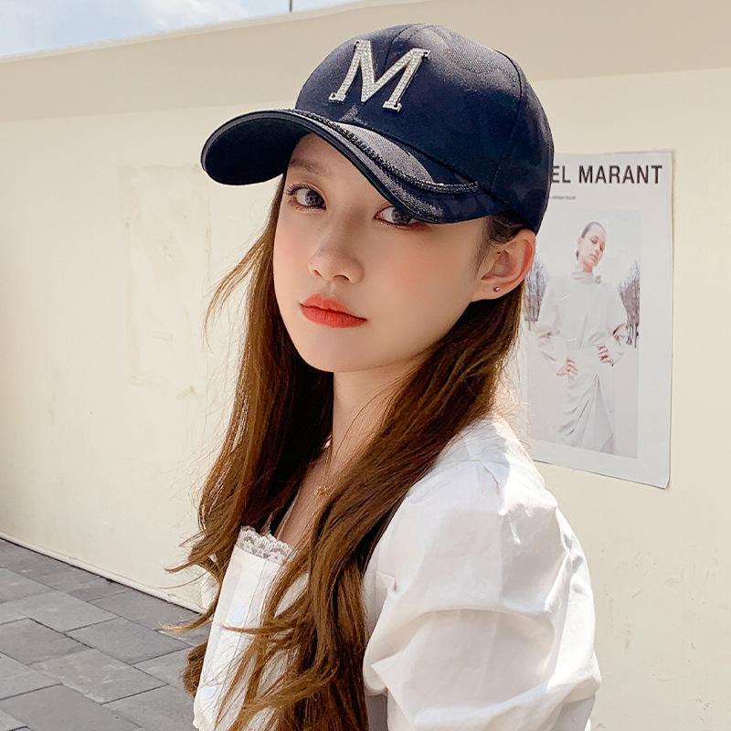 Bright Diamond Alphabet Baseball Cap Women's Versatile Hat Shade Cap Popular Black Hat