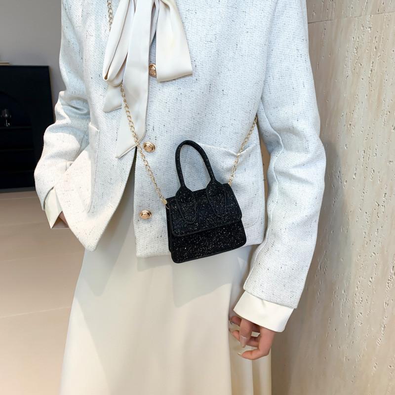 Fashionable Trendy Women's Shoulder Bag 2024 Stylish Simple Chain Retro Underarm Bag