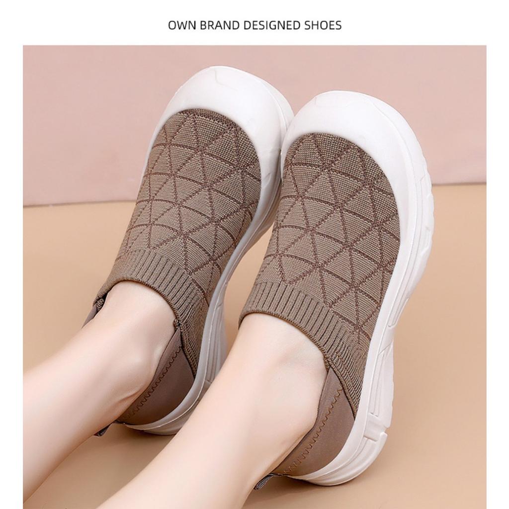Women's Versatile Spring New Fly Woven Breathable Casual Shoes with Soft Soles That Are Not Tiring for The Feet