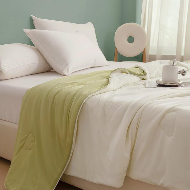High Quality Cooling Blankets Smooth Air Condition Comforter Lightweight Summer Quilt with Double Side Cold & Cooling Fabric