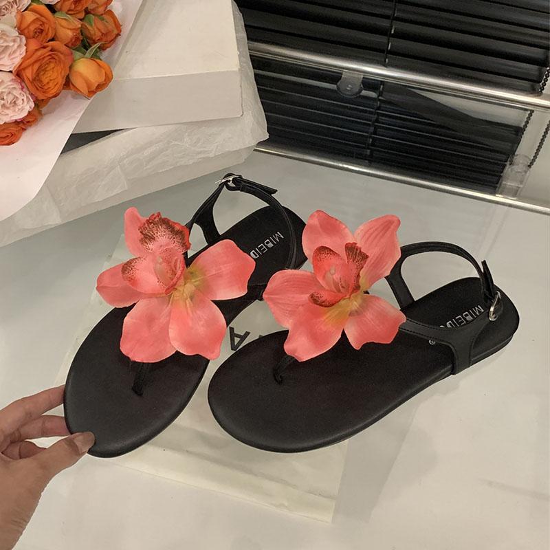 Fashion New Female Flats Sandals Shoes For Women Flip Flops Round Toe Fashion Flower Footwear Ankle Buckle Ladies Flats Sandals Shoes