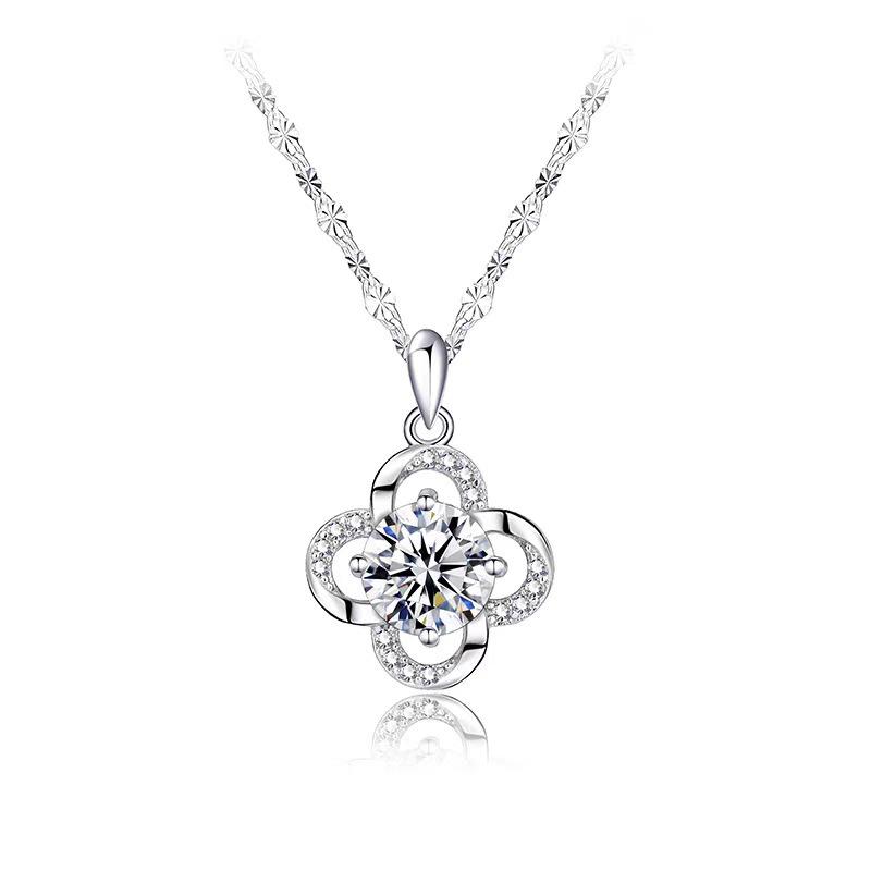 Douyin Live Women's Four-Leaf Clover Necklace - Elegant 2023 Design, Ideal Gift for Girlfriend