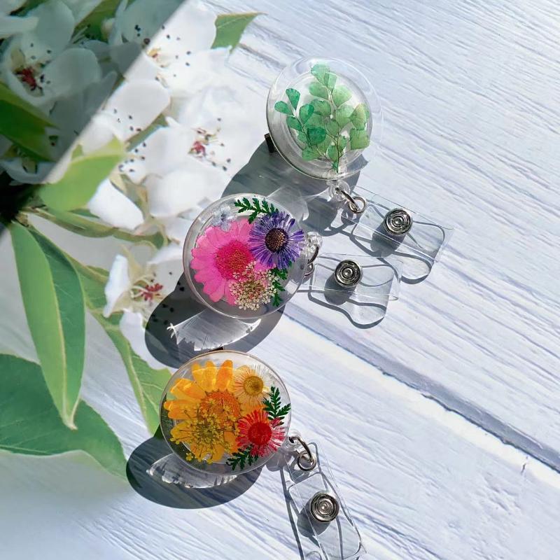 Transparent Dried Leaf Flower ID Card Clip Badge Reel Floral creative Resin Badge Holder Work Badge Gfit for Doctor Nurse