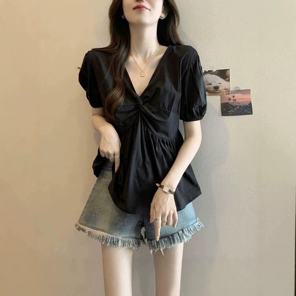 Summer new thin belly hidden meat slightly fat sister French v-neck chic design shirt top women