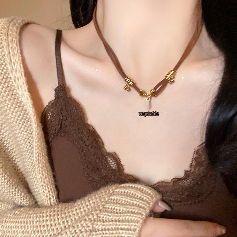 Retro Tiger Eye Stainless Steel Necklace - Light Luxury, Versatile Clavicle Chain Jewelry