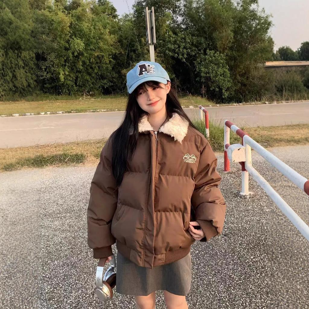 Retro temperament lamb wool splicing fur collar short cotton-padded coat, warm and thickened in winter, not bloated cotton clothes