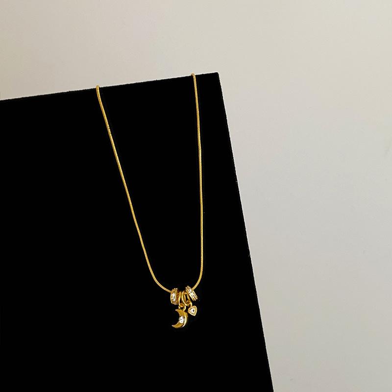 Guochao New Chinese Sand Gold Ingot Snake Pendant Necklace Women'S Retro High Sense Light Luxury Versatile Neck Chain Sweater Chain