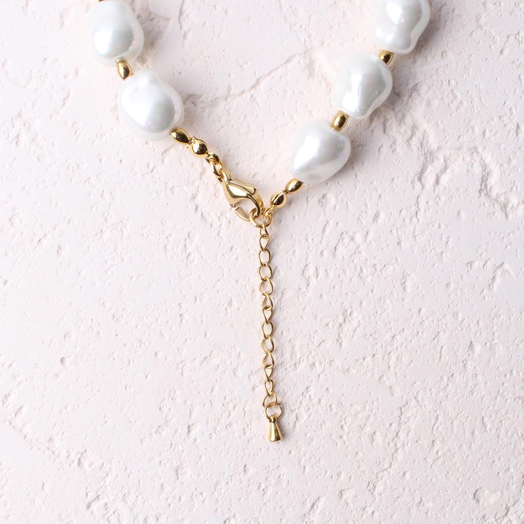 Bien Vetu Gold Point Baroque Imitation Pearl Necklace