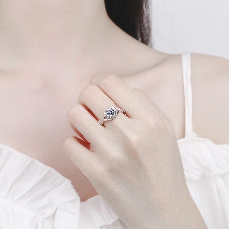 Bague Ringen Anello di Fidanzamento da Donna con Pietra Mosang Love a Croce da Un Carato Oro Puro Argento 925 Gioielli da Matrimonio Misura Regolabile