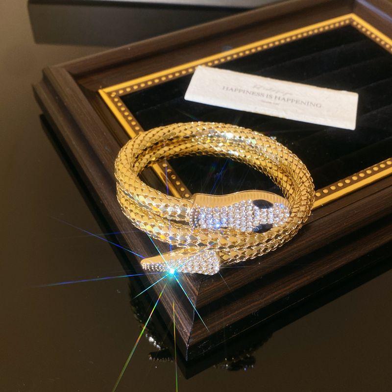 

European and American Fashion New Style Exaggerated Personalized Image Fancy Snakelike Winding Bracelet Rhinestone Retro Affordable Luxury Bracelet Gold Snake Bracelet