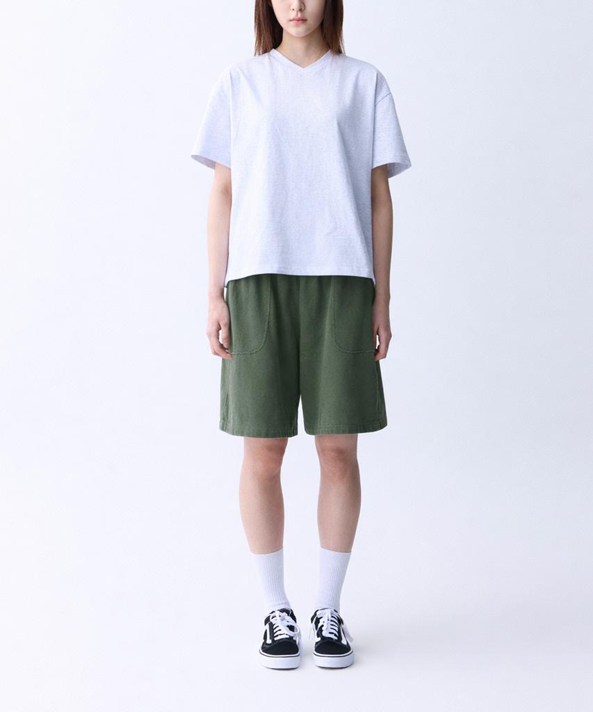 ADERNM Cut-Out Pocket Pigment Bermuda Sweat Shorts (Khaki)