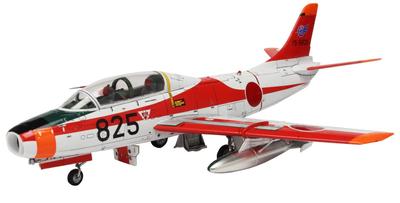 PLATZ Air Force Jet Trainer Plastic Model 1/72 Self-Defense T-1A AC-30