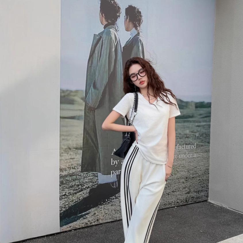 Kadın Slim Fit V Yaka Bambu Pamuk Kısa Kollu Yazlık Üst