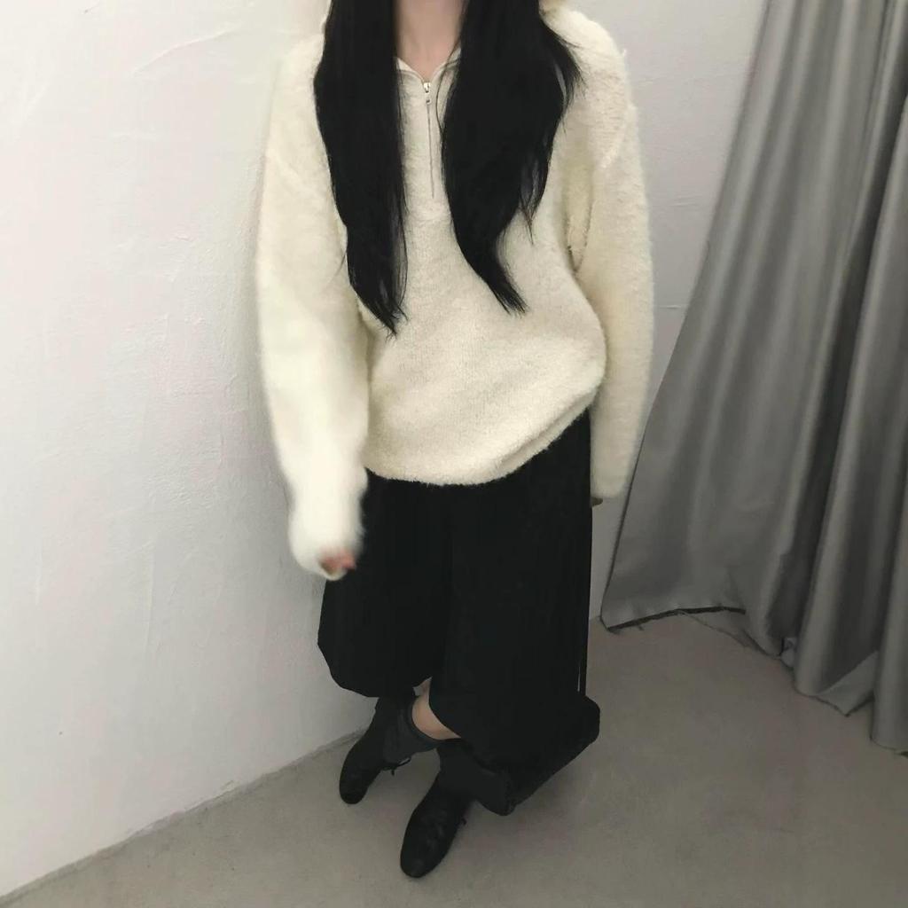 Korean Red Lambswool Brushed Half-Zip Hooded Knit Pullover Sweater for Women - Autumn/Winter Fashion.